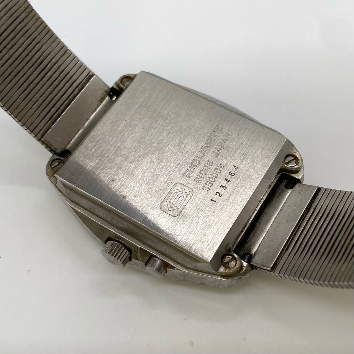 550002-123464-2.jpg